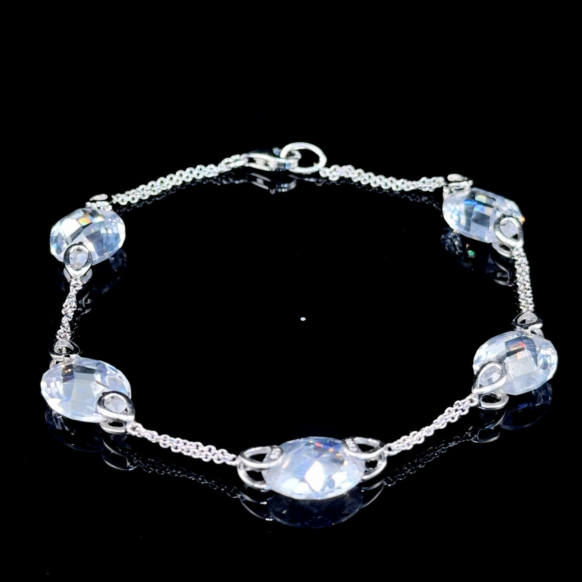 A Stunning Silver 925 & CZ Station Bracelet 8 Inches Long