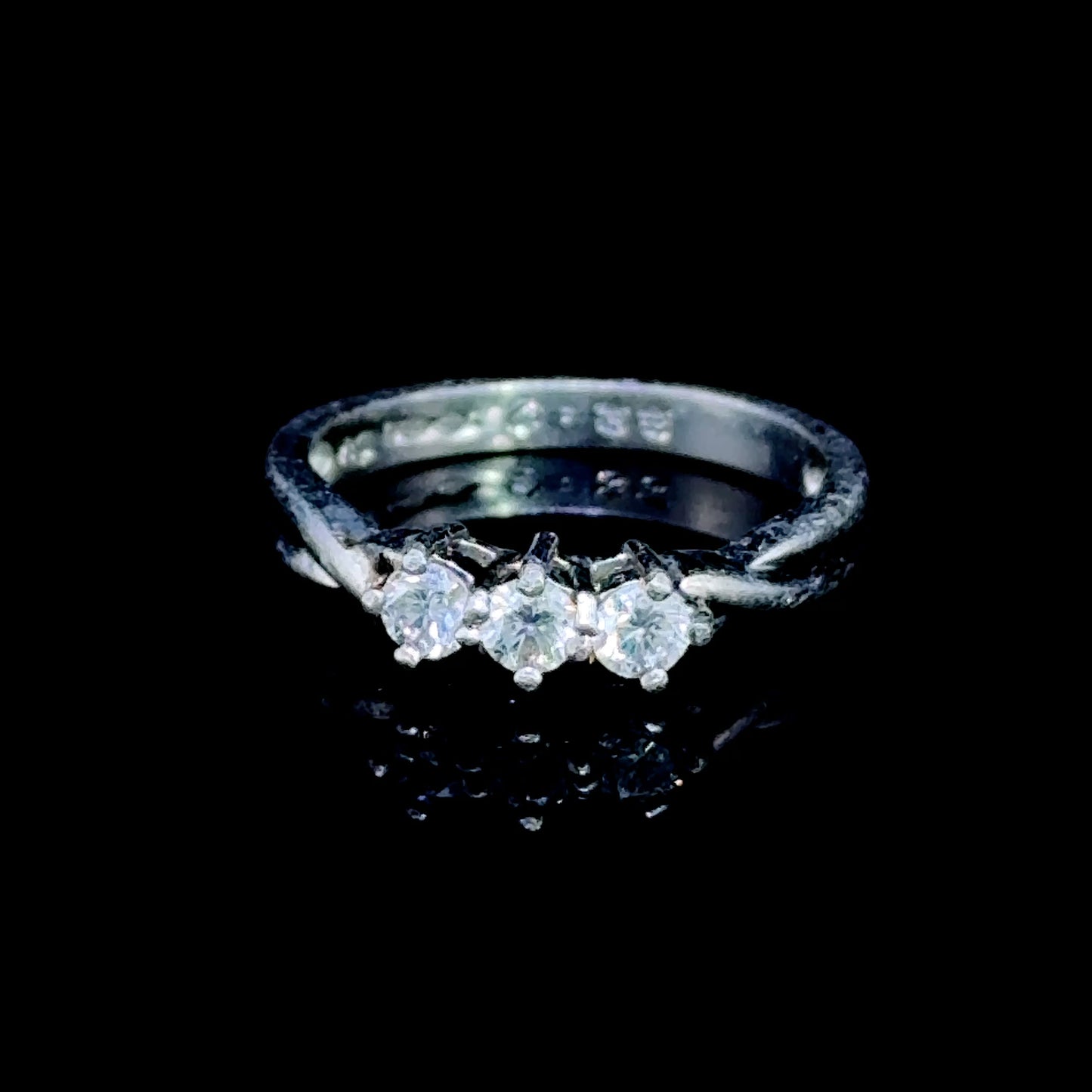 Platinum Diamond Twisted Trilogy Ring APPX 0.33 CTS