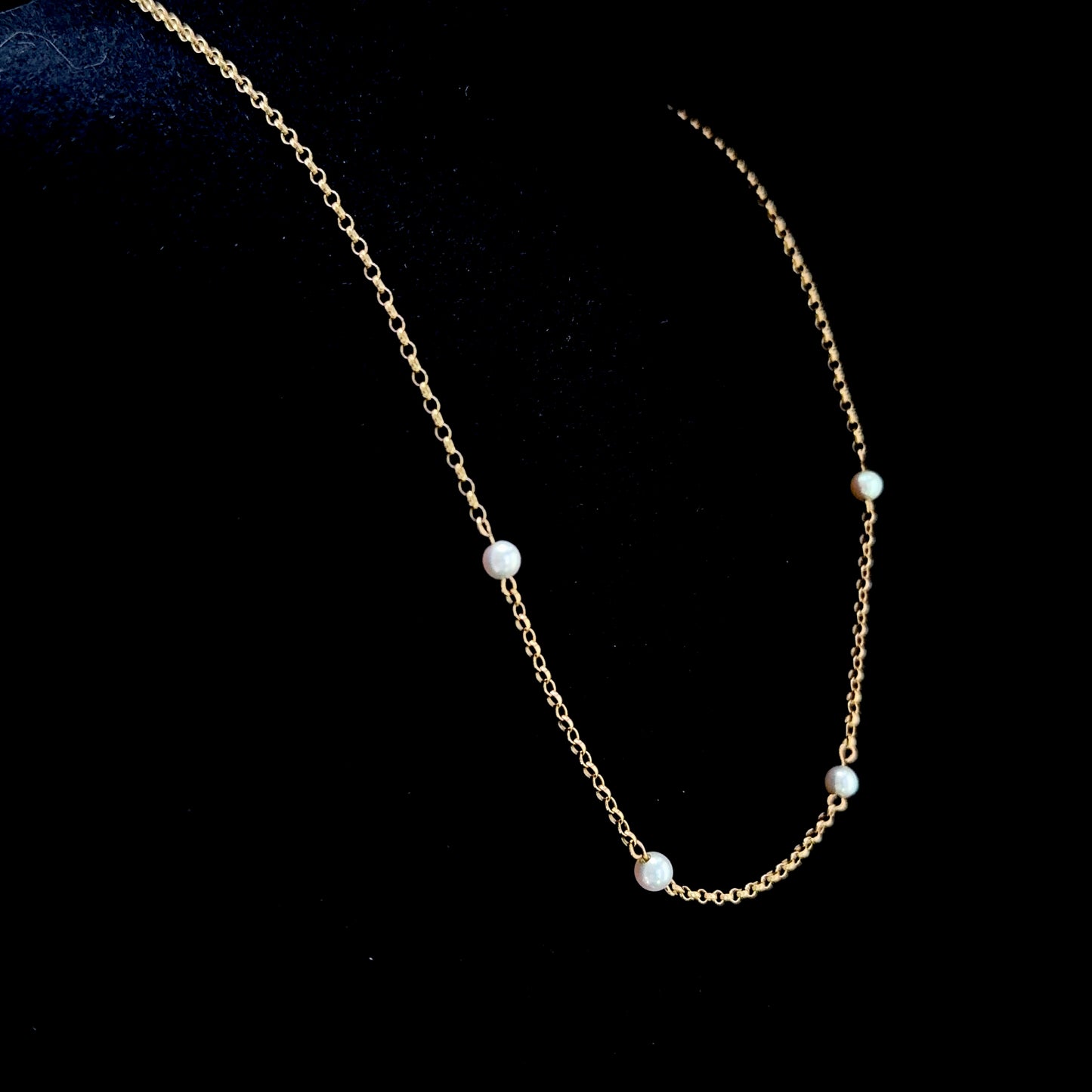 Lovely 9k Yellow Gold 4 Pearl Station Necklace 15 3/4” Long