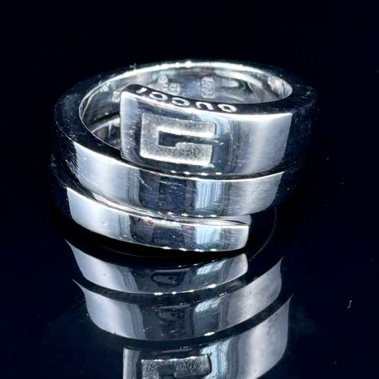 An Impressive Gucci Sterling Silver Spiral / Snake Ring