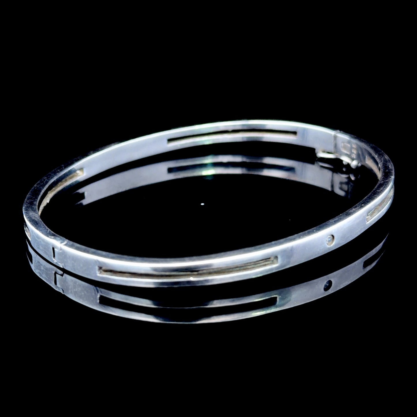 Vintage 925 Double Strand Cut Out Hinged Bangle With Diamond to Centre