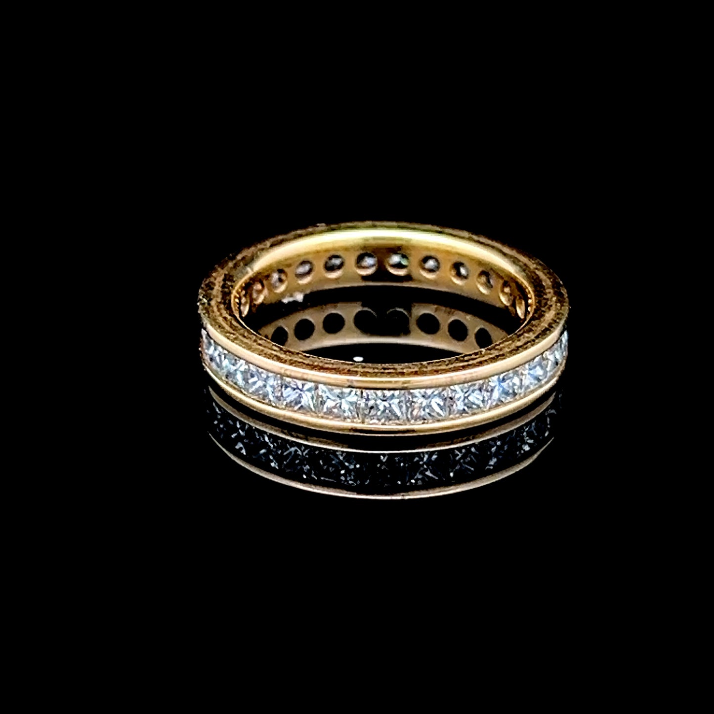 18K Yellow Gold Diamond Full Eternity Ring APPX 2.0 CTS