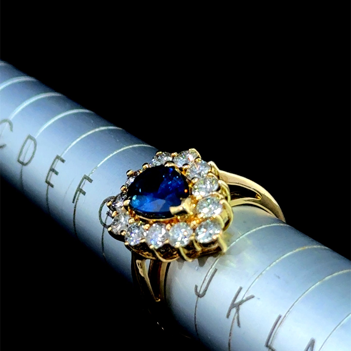 18K Yellow Gold Sapphire & Diamond Cluster Ring APPX S-1.1CTS D-1.0CTS
