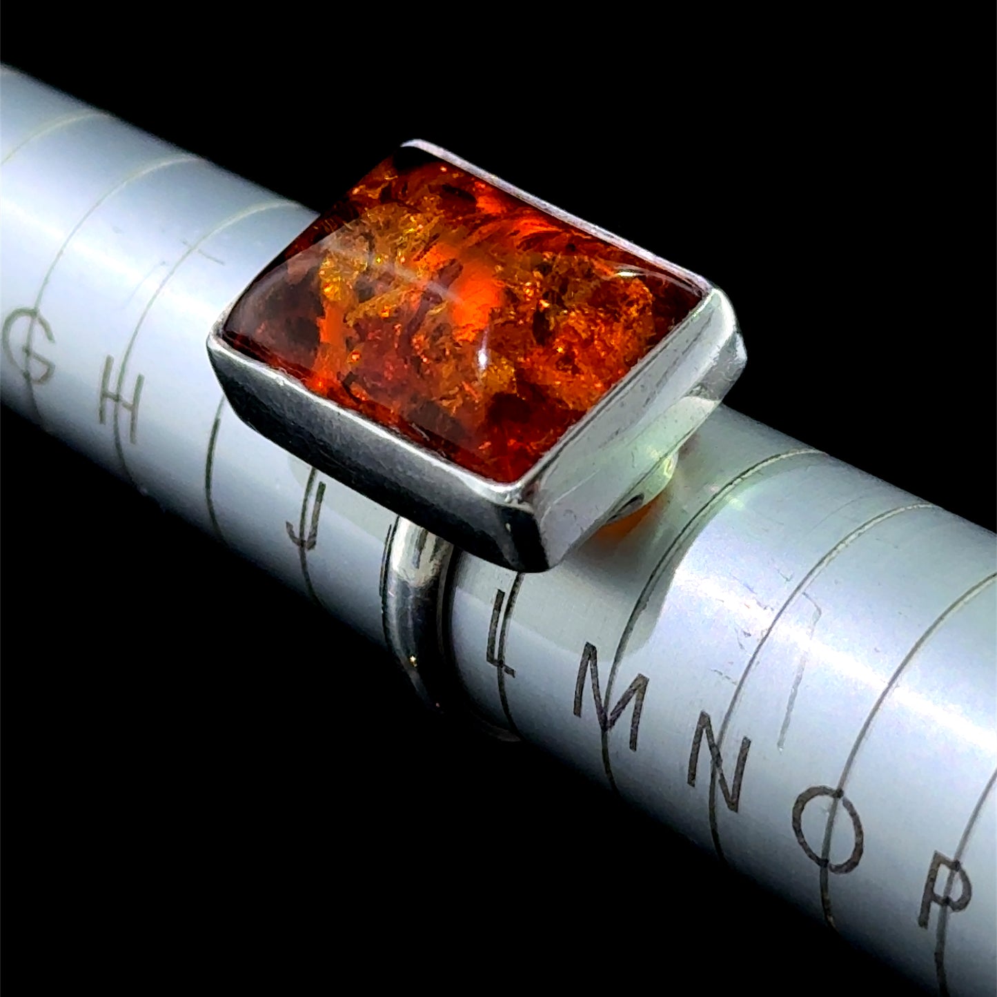 Lovely Rectangular Silver & Baltic Amber Ring