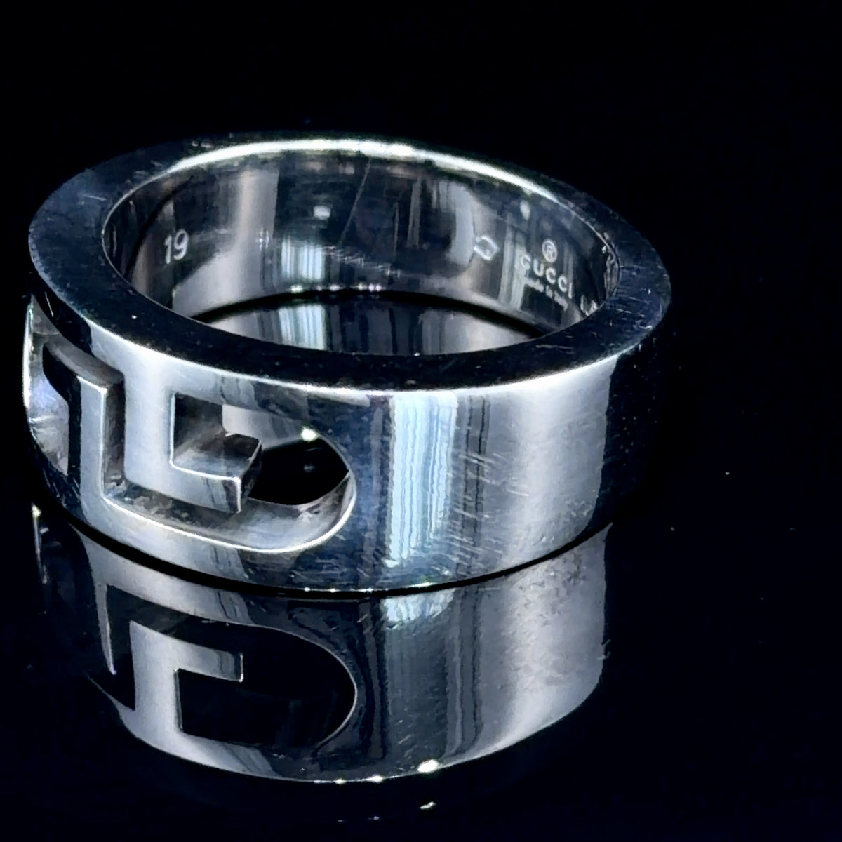 Lovely Gucci Double G Sterling Silver Ring