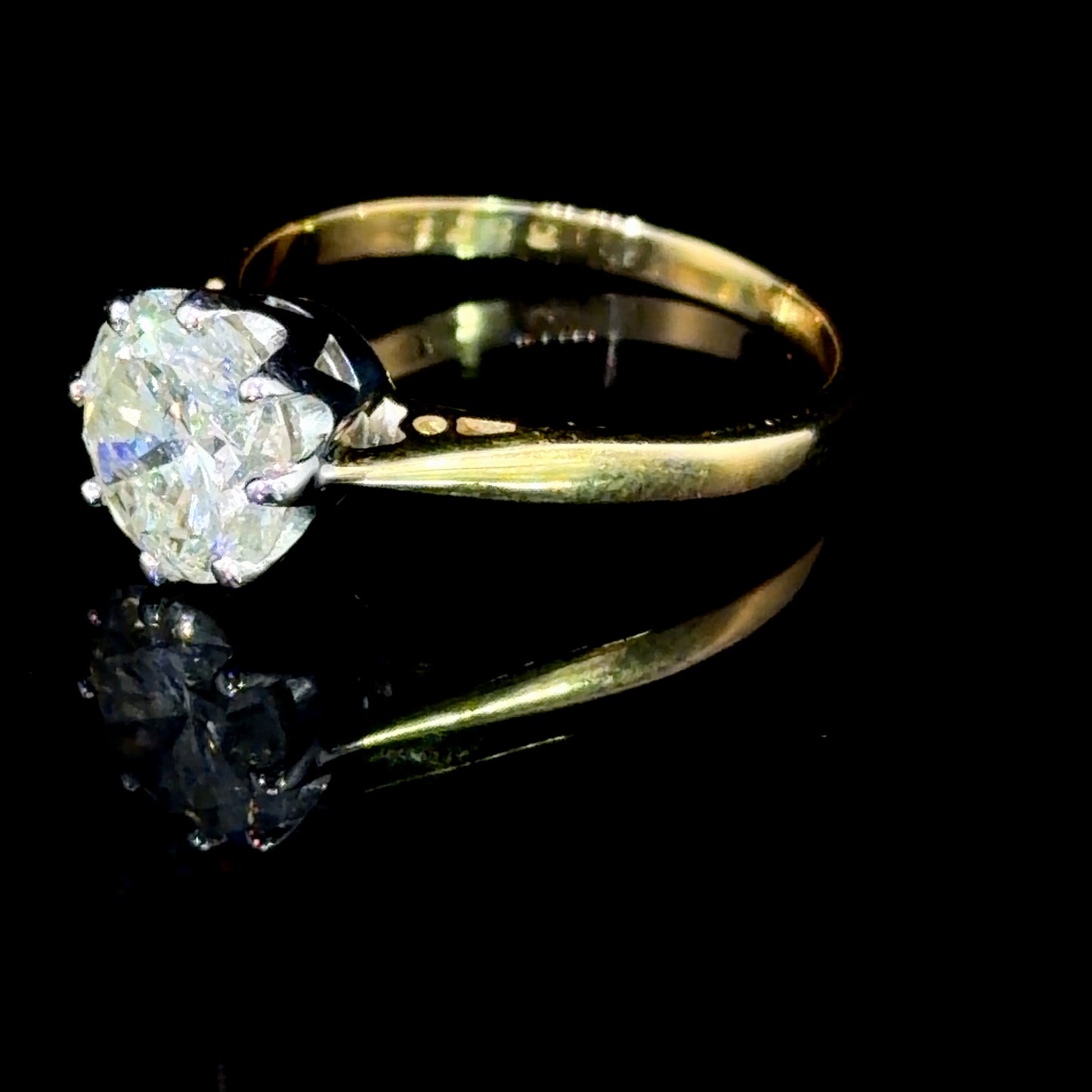 Lovely 18k Diamond Solitaire Ring of 1.88 Cts I1 L Colour