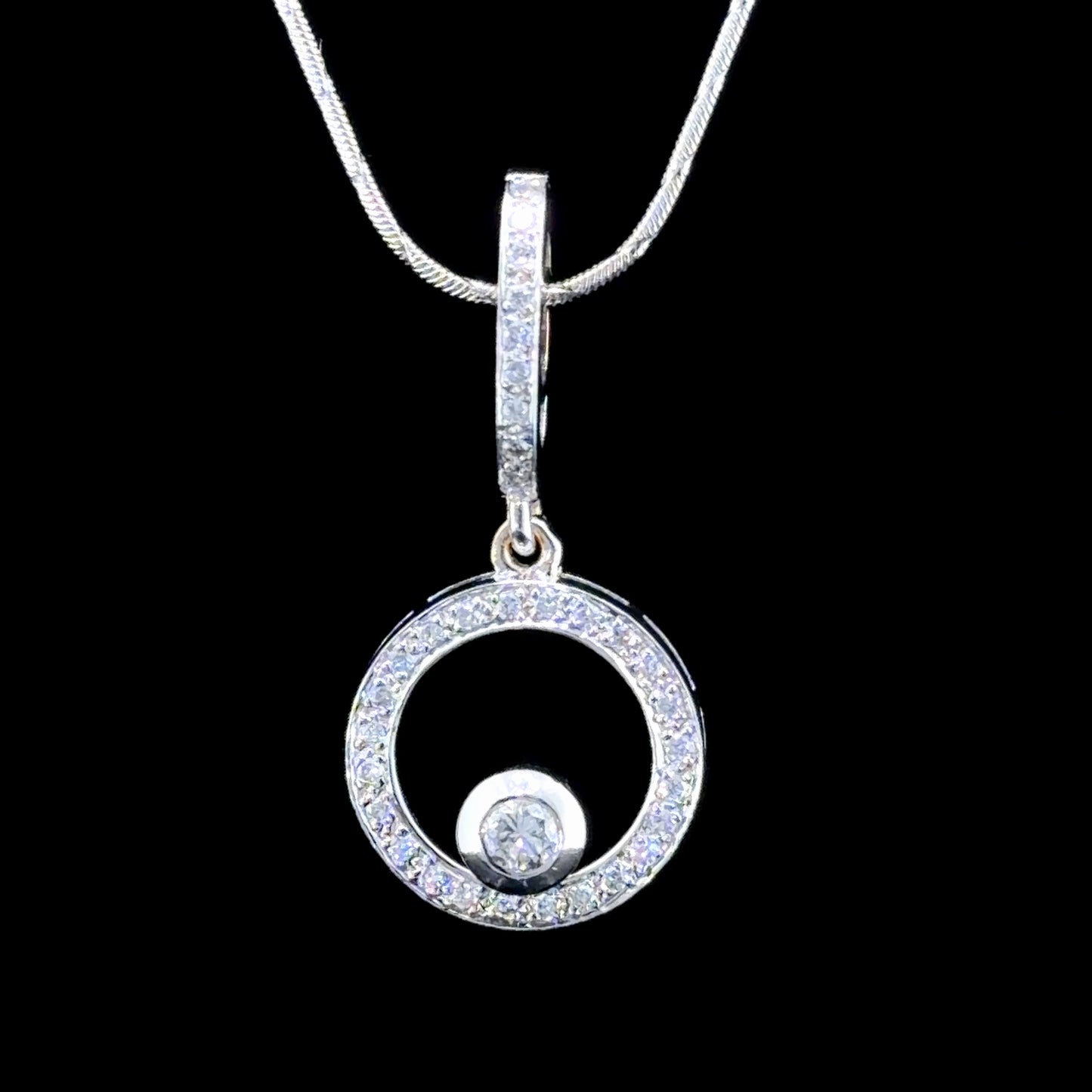 Pretty 18k White Gold & Diamond Open Circle Pendant With Offset Diamond Appx 0.5 Cts