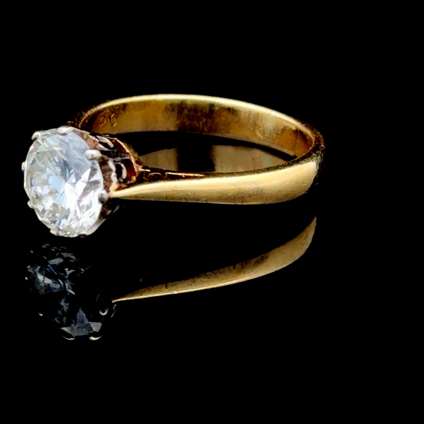18k Yellow Gold Diamond Solitaire 1.35 Cts G Colour Si1