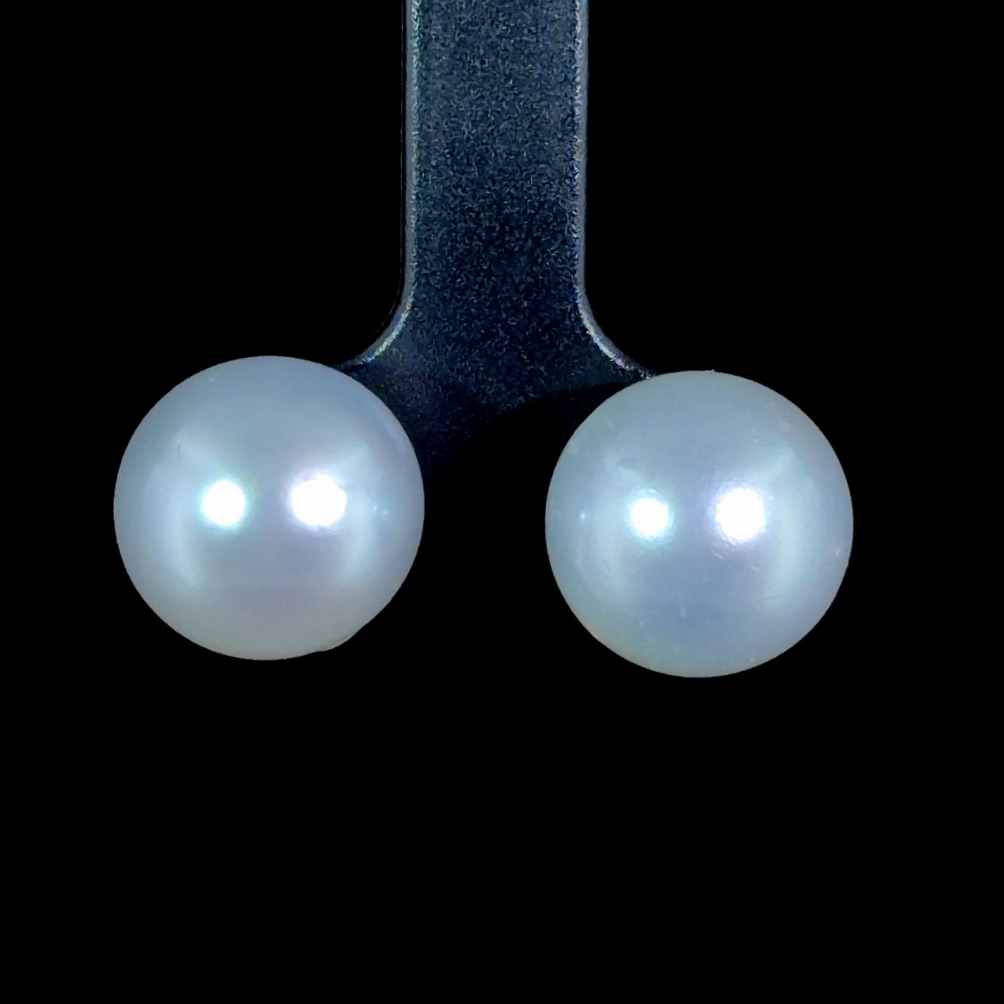 9k Large Silver Pearl Studs