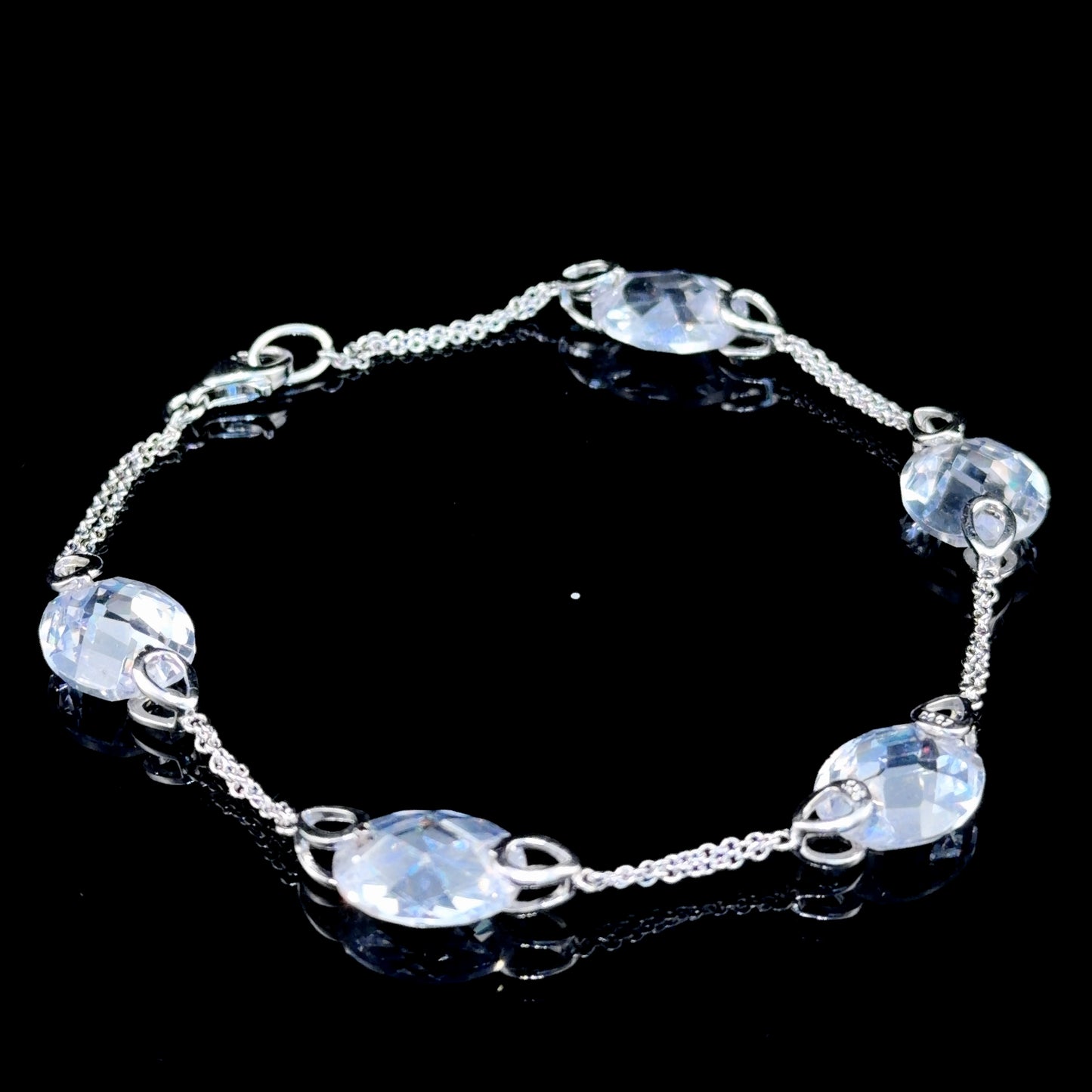 A Stunning Silver 925 & CZ Station Bracelet 8 Inches Long