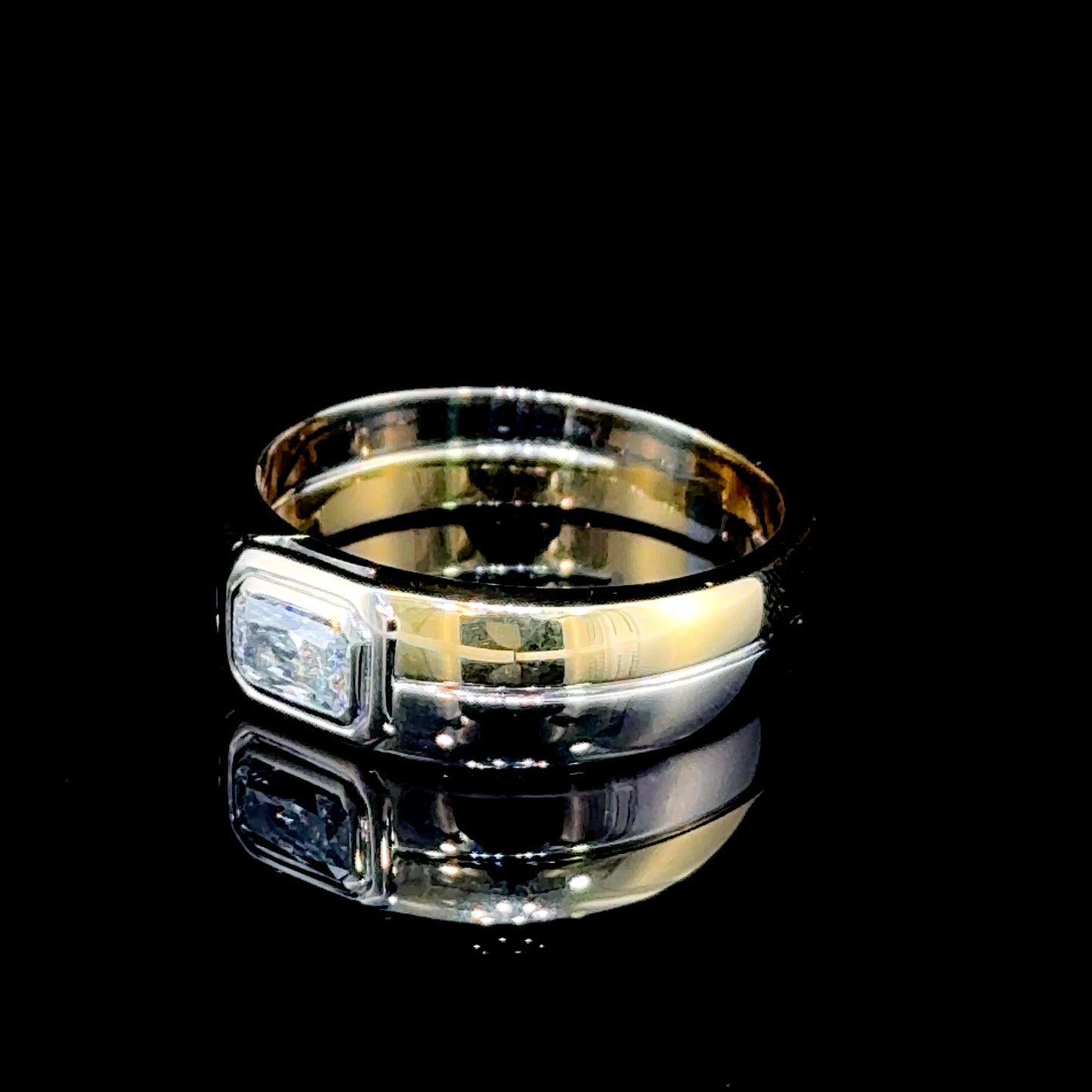 18K Yellow / White Gold Emerald Cut Diamond Gents Band APPX 0.85 CTS