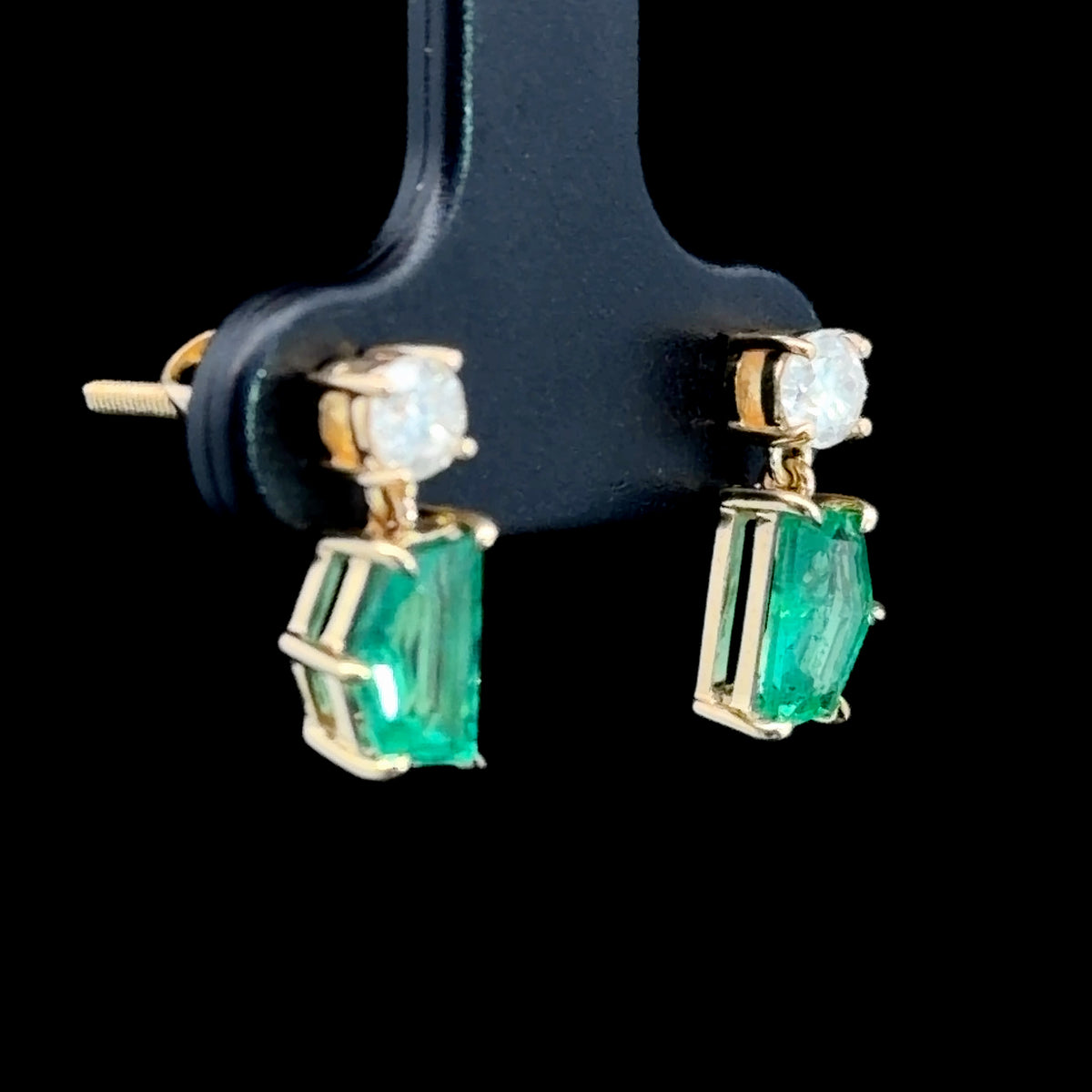 Stunning Geometric Columbian Emerald & Diamond Drop Earrings Set In 18k Yellow Gold Having Screw Backs