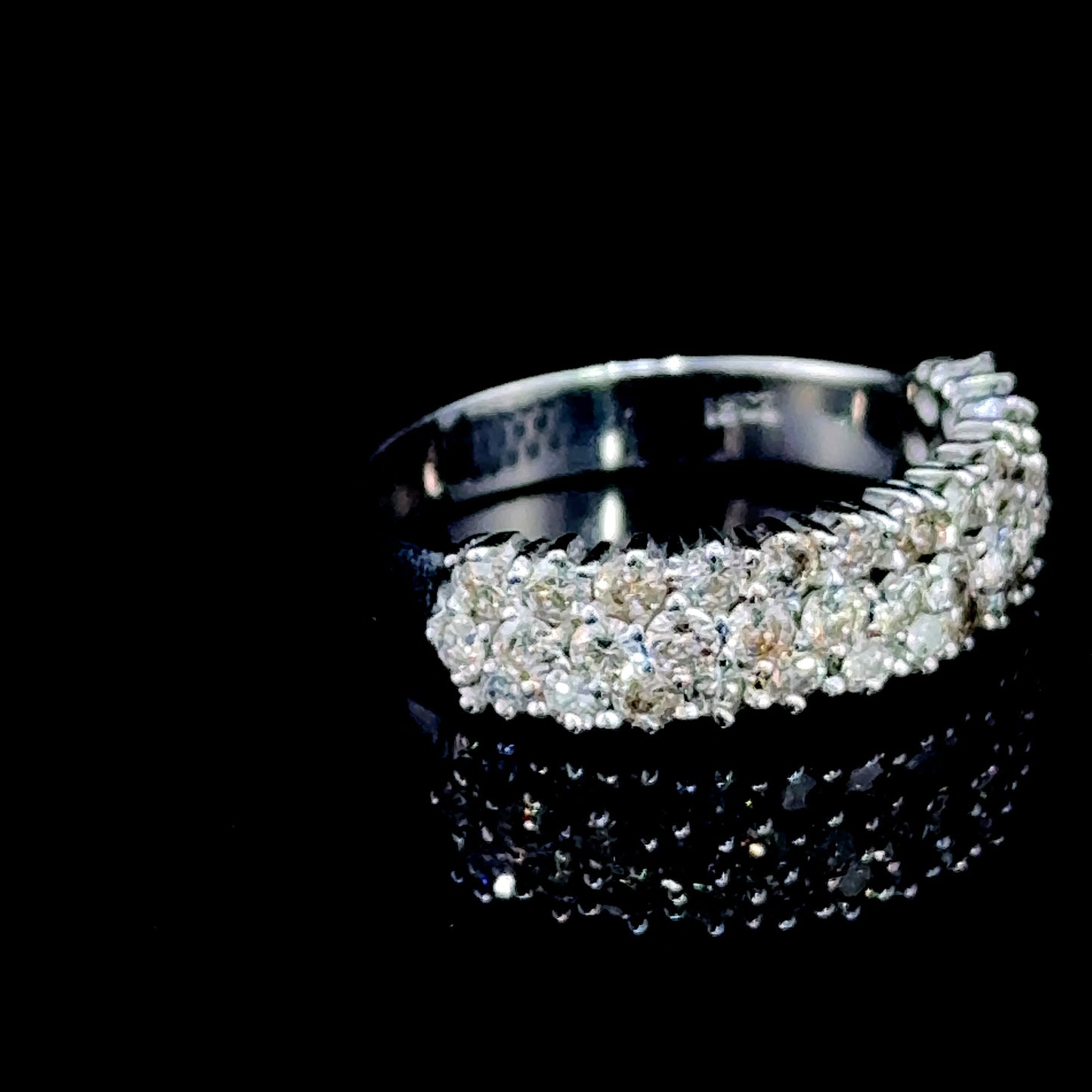 18K White Gold Diamond Cluster Band APPX 1.0 CTS