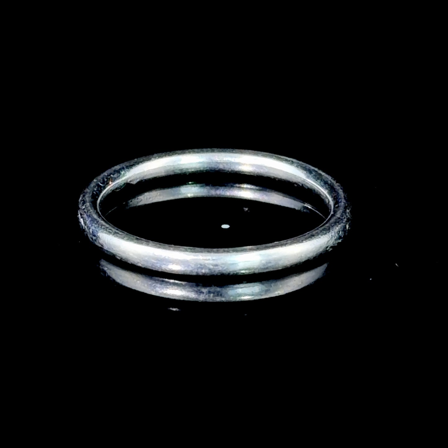 Lovely Platinum Wedding Band Size M1/2