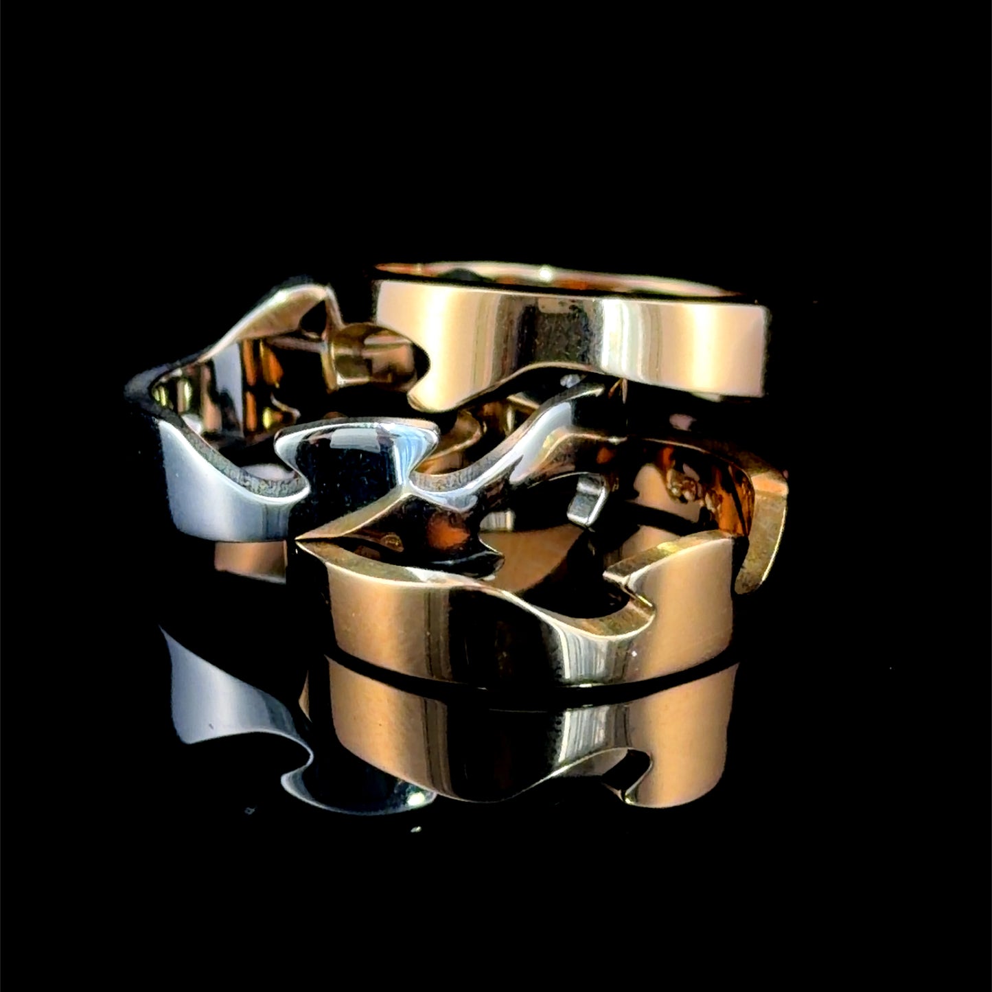 Fabulous 18k White & Yellow Gold Interlocking Puzzle Ring By By George Jenson From Their Fusion Collection. Part Of The Ronald Charles Collection