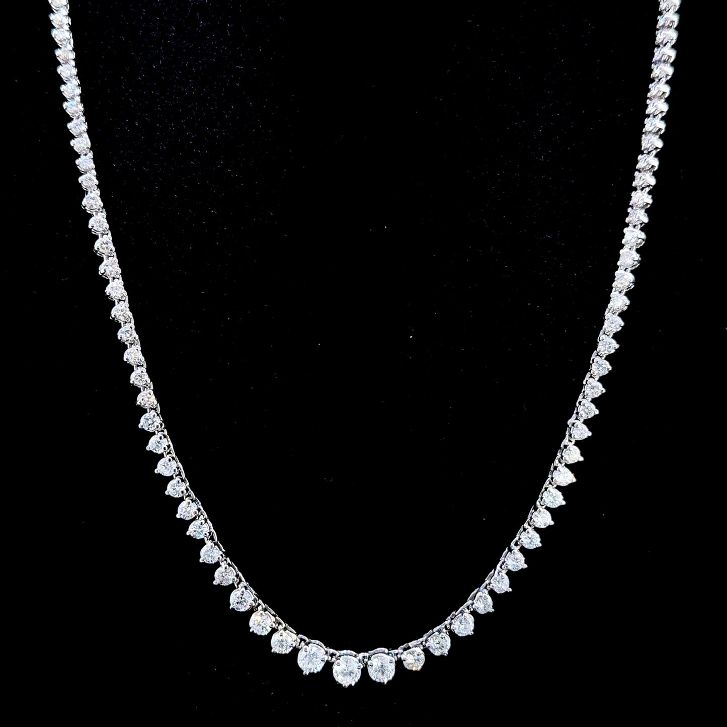 Wonderful 14k White Gold Graduated Round Cut Diamond Necklace Appx 6.5 Cts