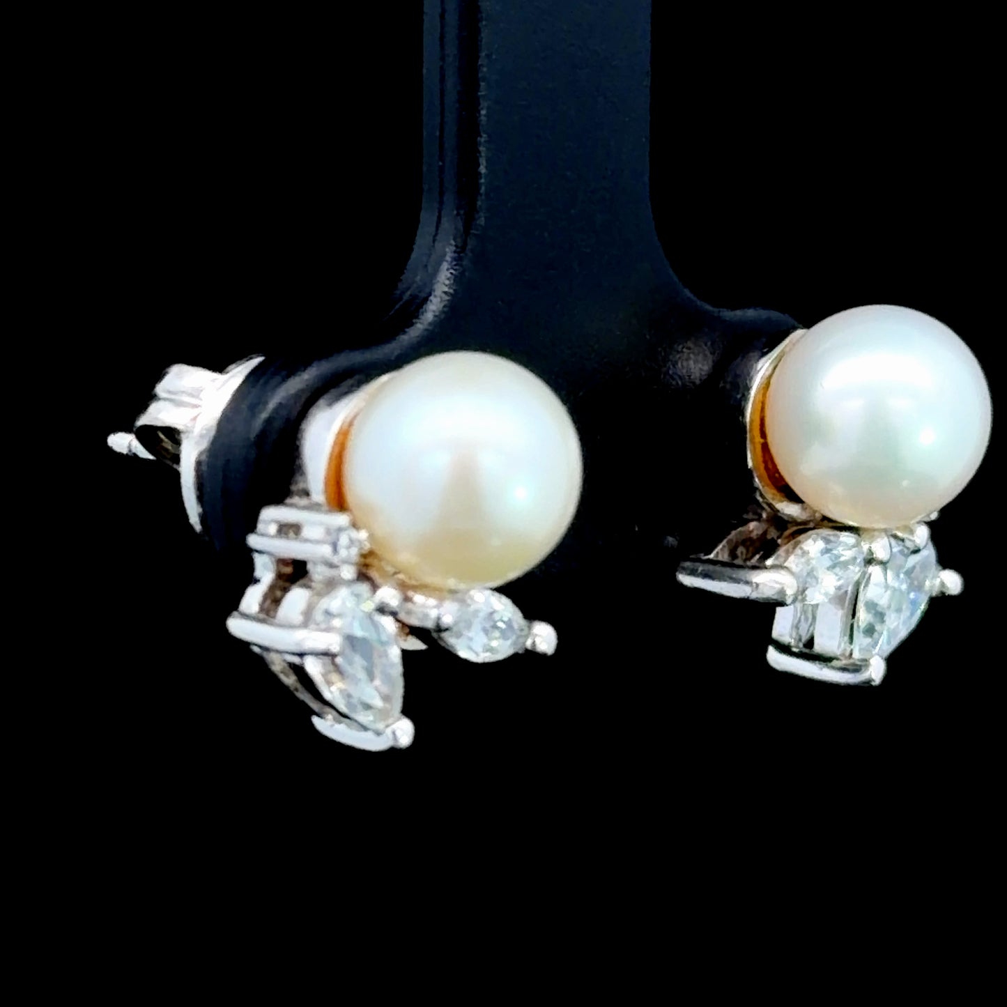 Pretty Silver Peal & CZ Stud Earrings