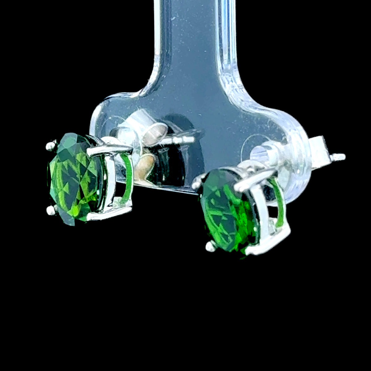 9K White Gold Oval Chrome Diopside Studs
