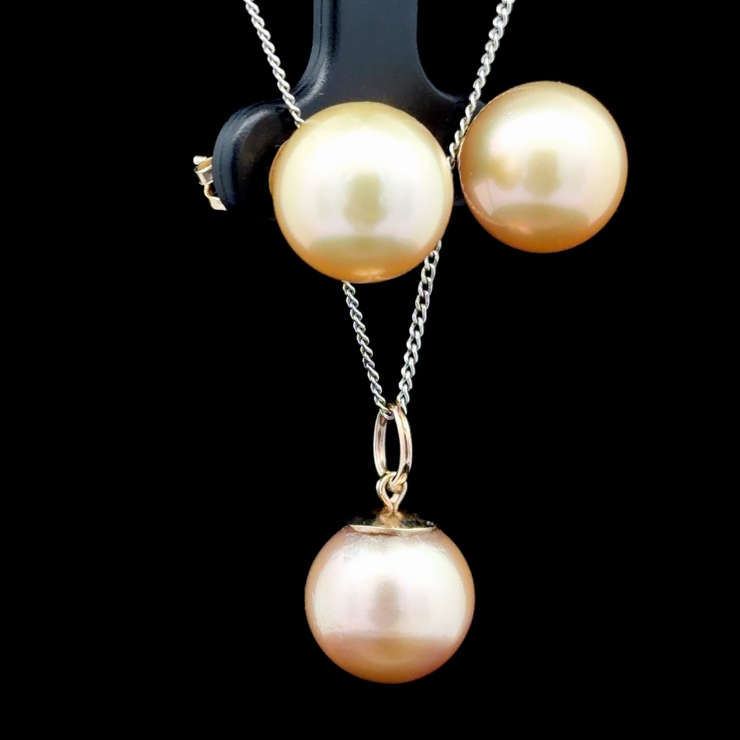 9k yellow Gold Golden Pearl Earrings & Pendant Set (No Chain)