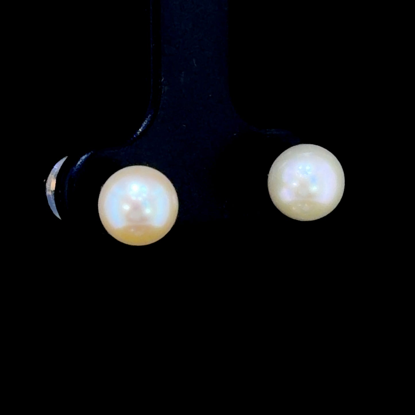 Stunning 14k Yellow Gold Pearl Stud Earrings