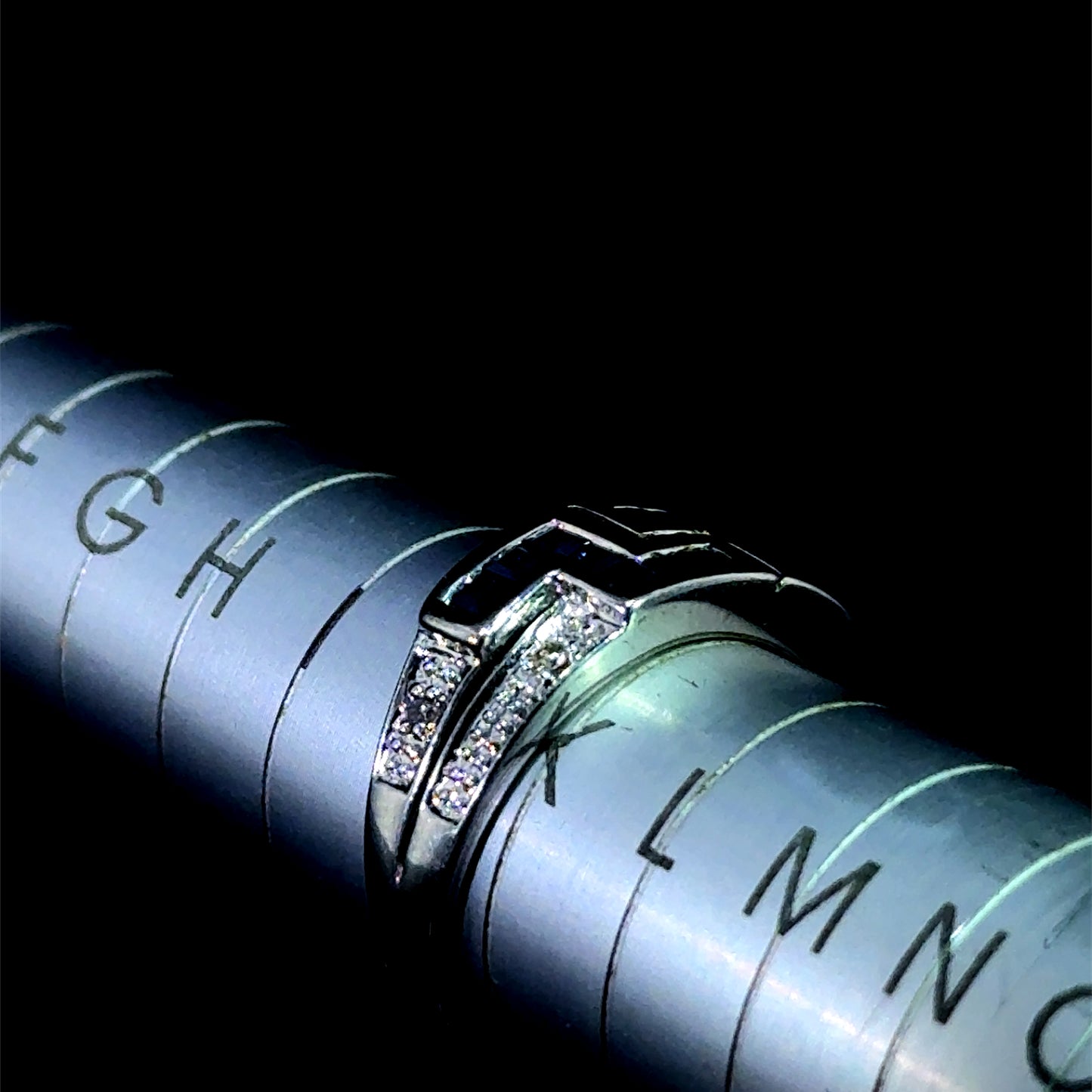 9K White Gold Sapphire & Diamond Ring
