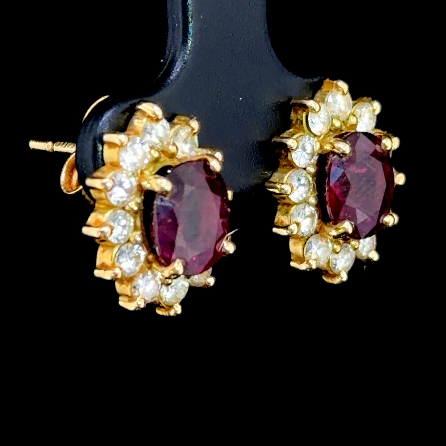 Stunning 18k Yellow Gold Ruby & Diamond Traditional Oval Cluster Stud Earrings Diamond 1.3 Cts Ruby 2.6 Cts