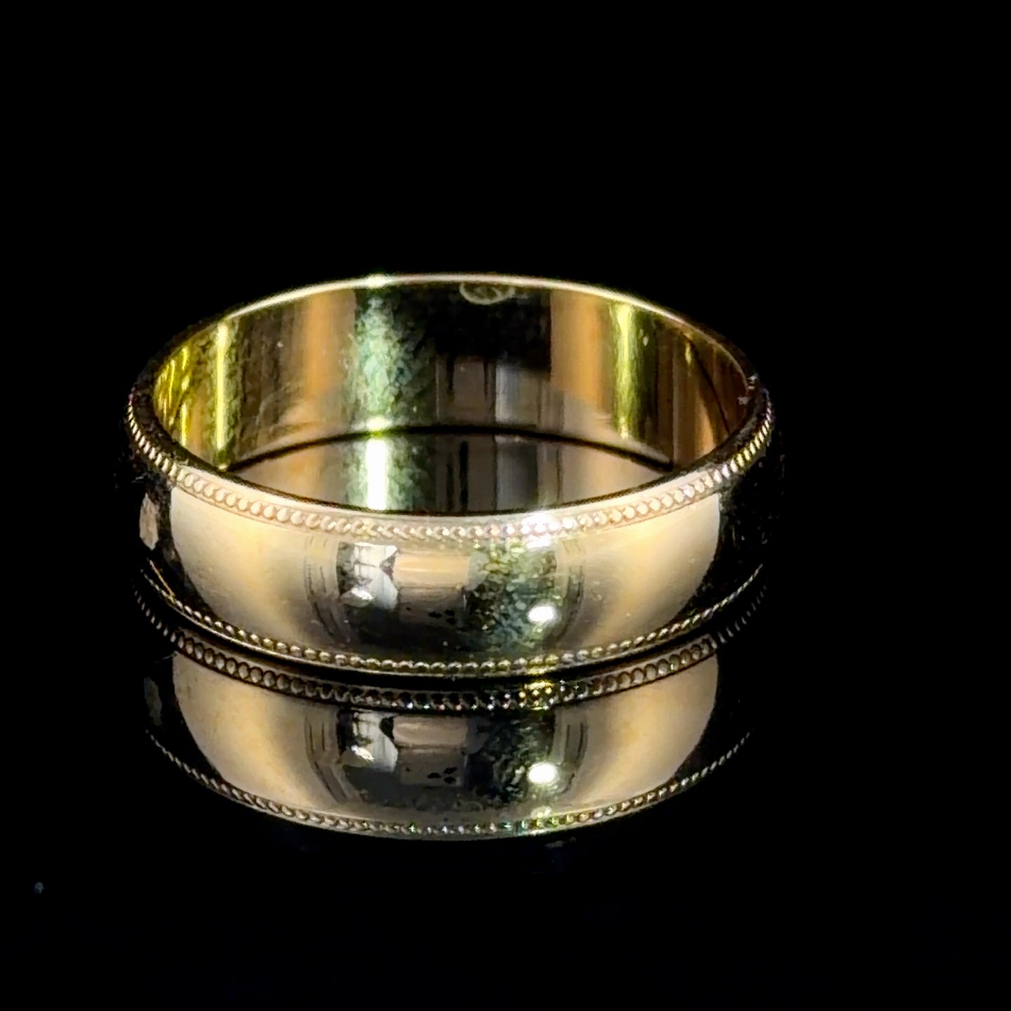 9k Yellow Gold Wedding Band