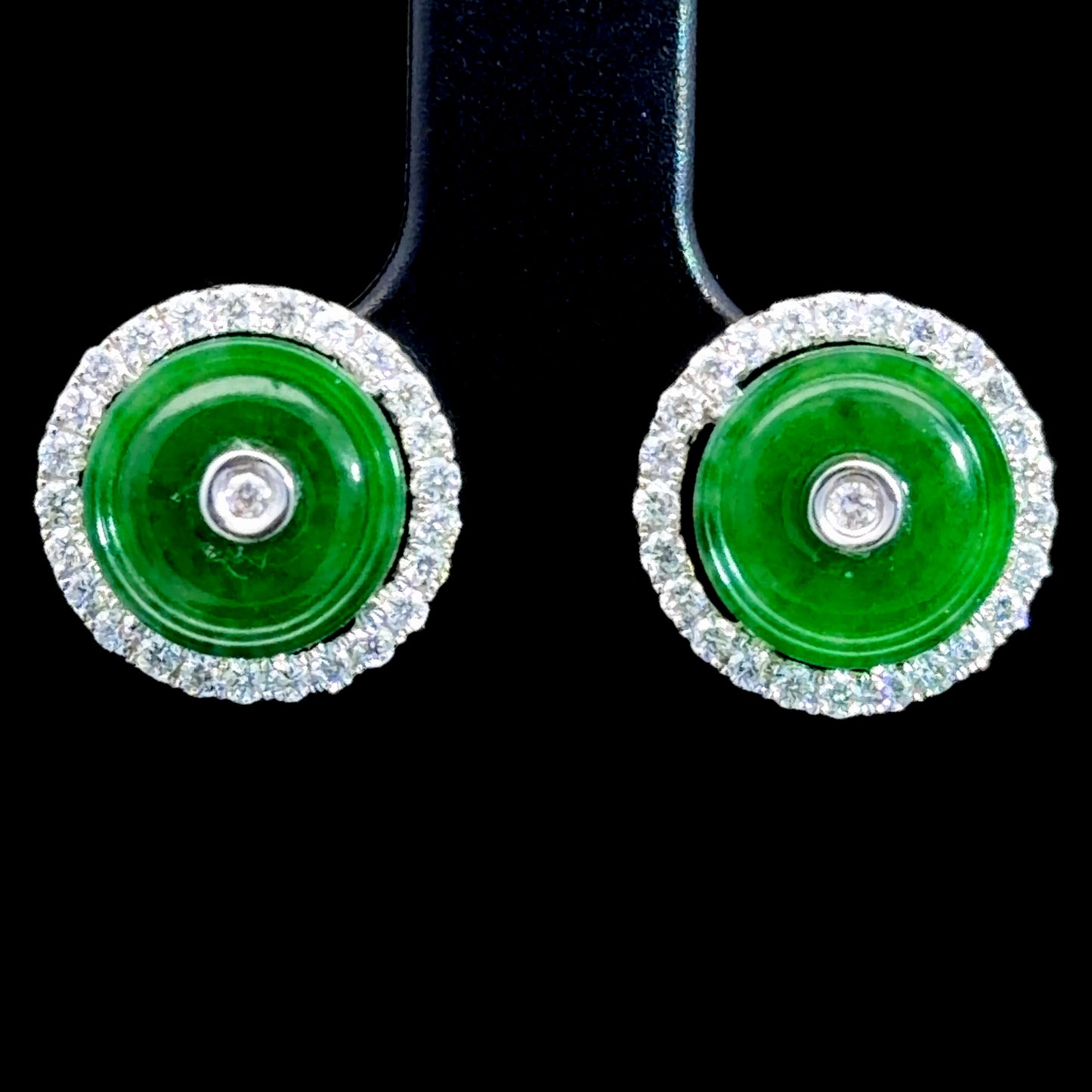 Stunning 18k White Gold Jadeite & Diamond Halo Stud Earrings Appx. 0.50 Cts total