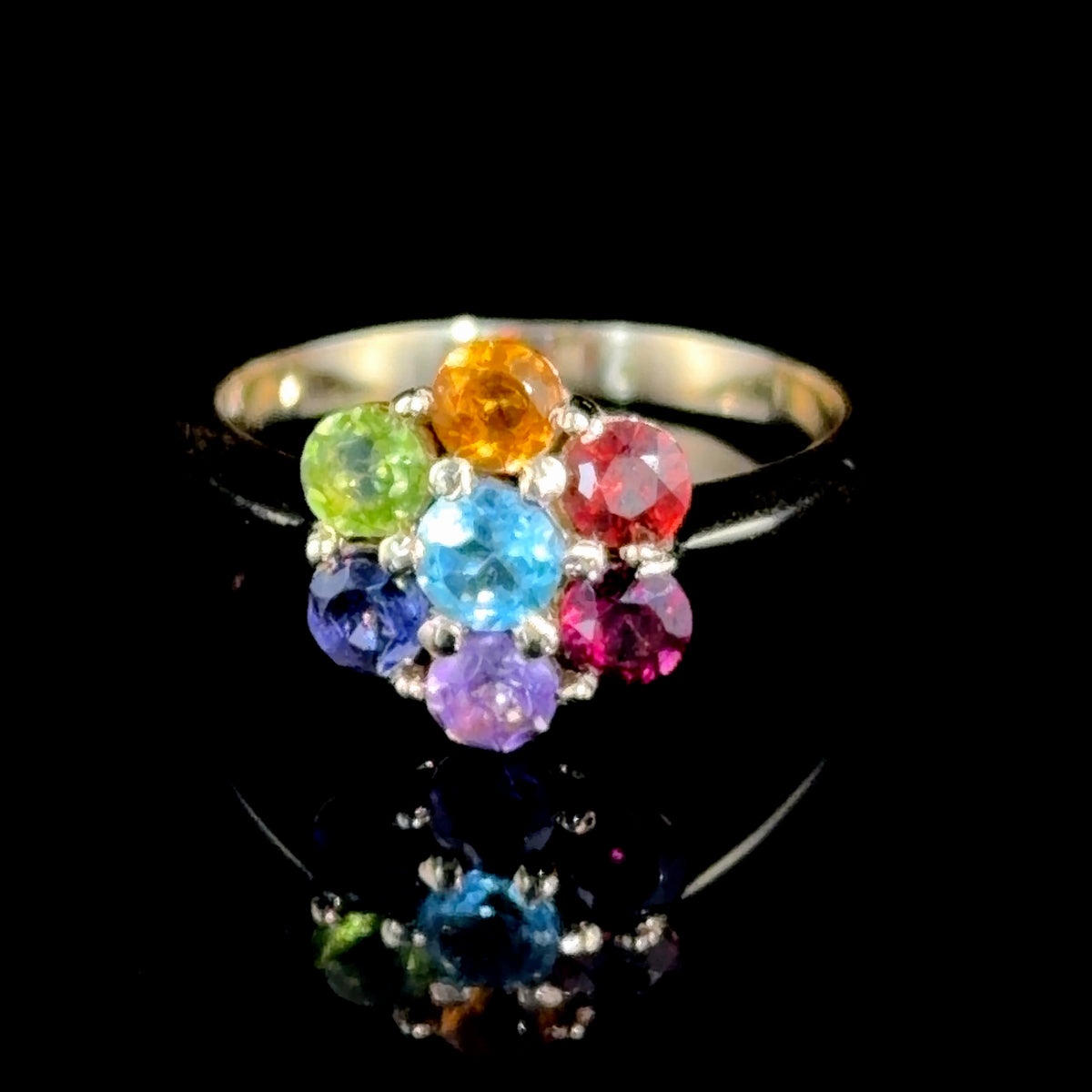 A Wonderful 9k Yellow Gold Rainbow Multi-Gemstone Daisy Ring Size P