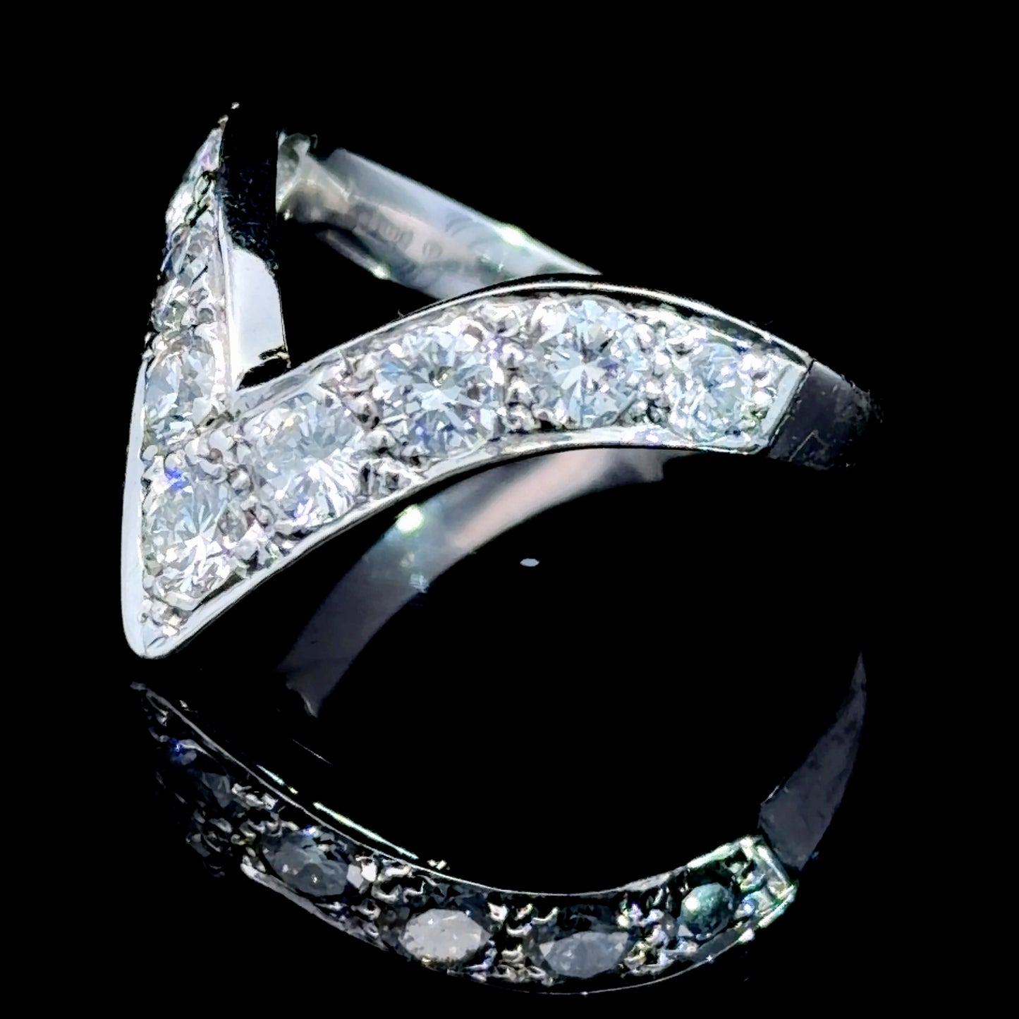 Stunning 18k White Gold Diamond Wishbone Ring With A Deep V Appx 1.6 Cts