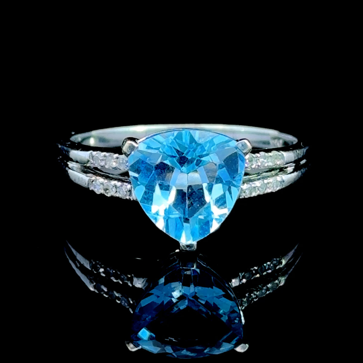 9K White Gold Trilliant Blue Topaz Ring with Diamonds to Shoulders