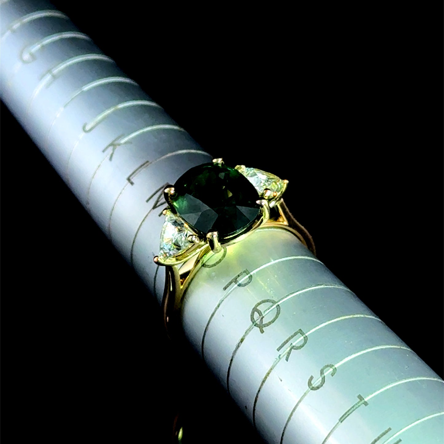 18K Yellow Gold Colour Changed Sapphire (Blue to Teal/Green) & Trilliant Diamond Trilogy Ring