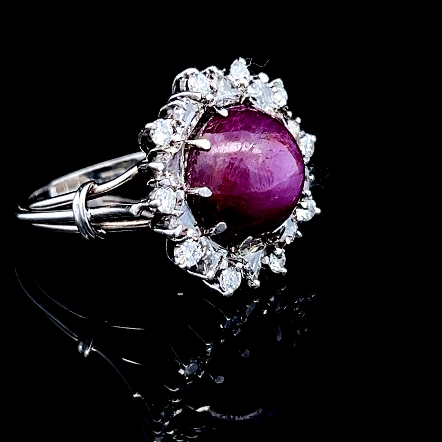 18K White Gold Star Ruby & Diamond Ring