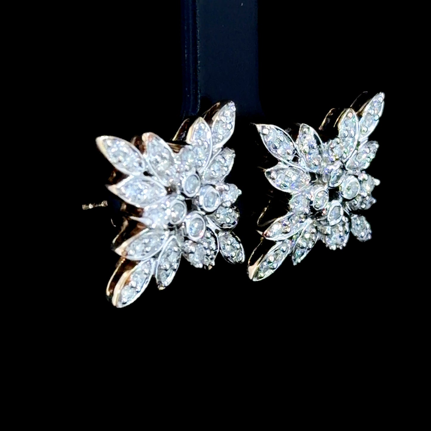 9k Yellow Gold Square Cluster Diamond Stud Earrings Appx 0.75 Cts