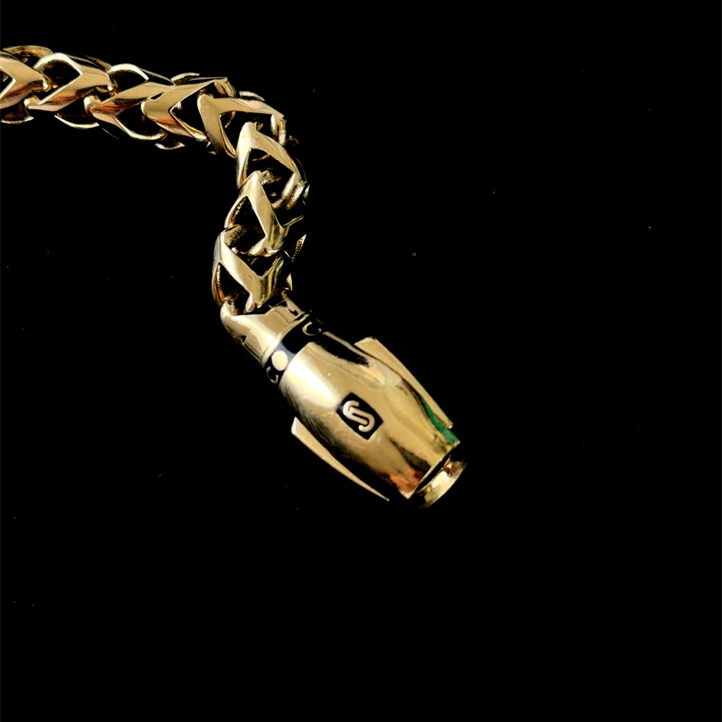 A Superb 14k Yellow Gold Monaco Chain Bracelet By Rondo Having A Very Secure Fastener