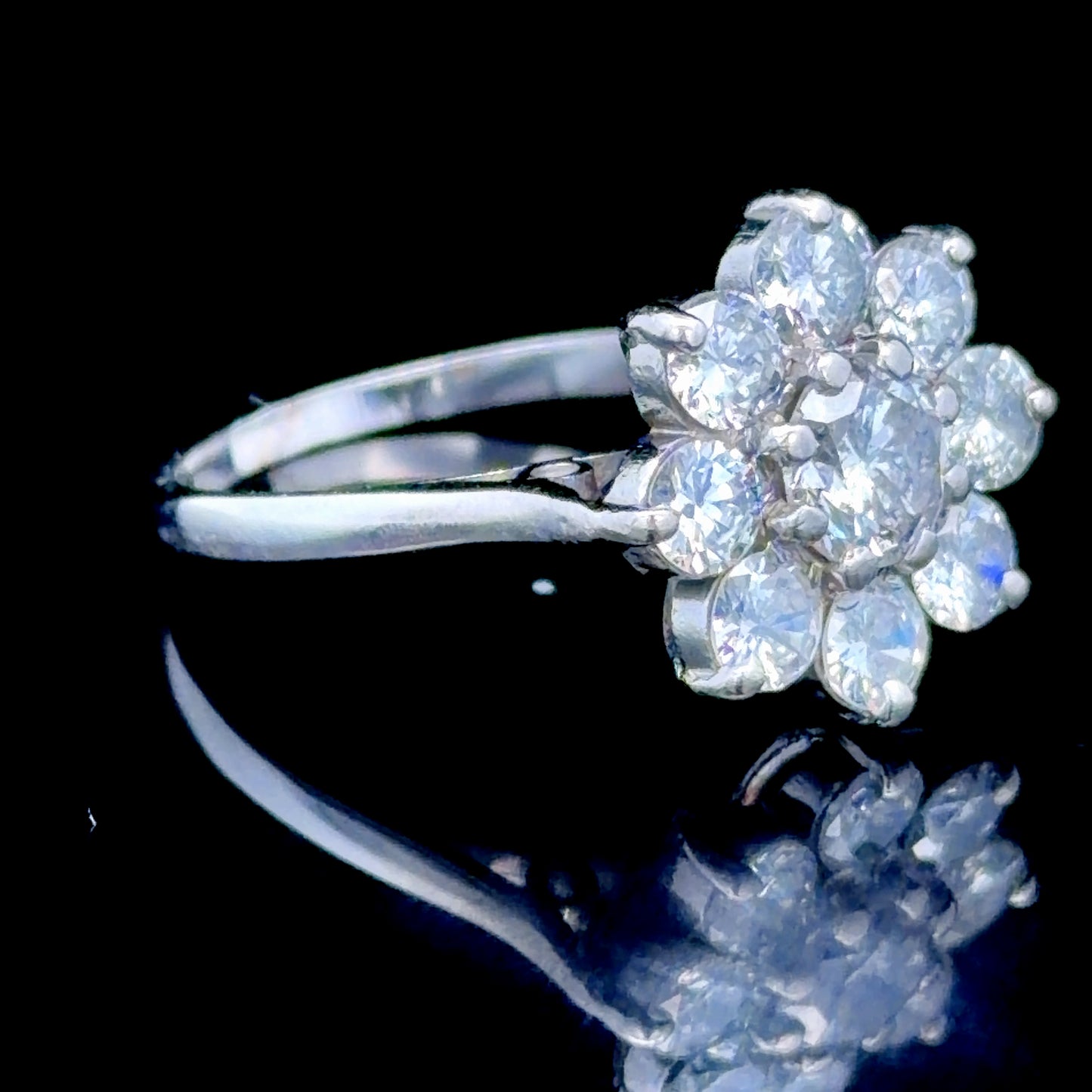 18K White Gold Diamond Daisy Cluster Ring Appx. 2.35 Cts