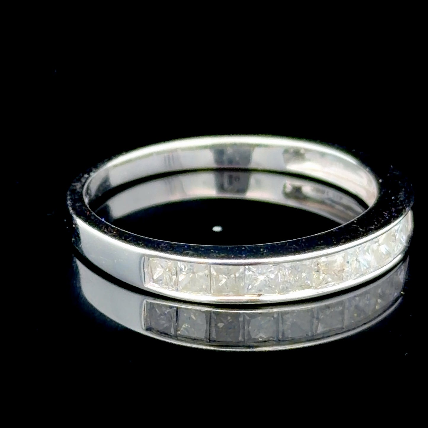 10k White Gold Princess cut Diamond Eternity ring Appx. 0.65 cts