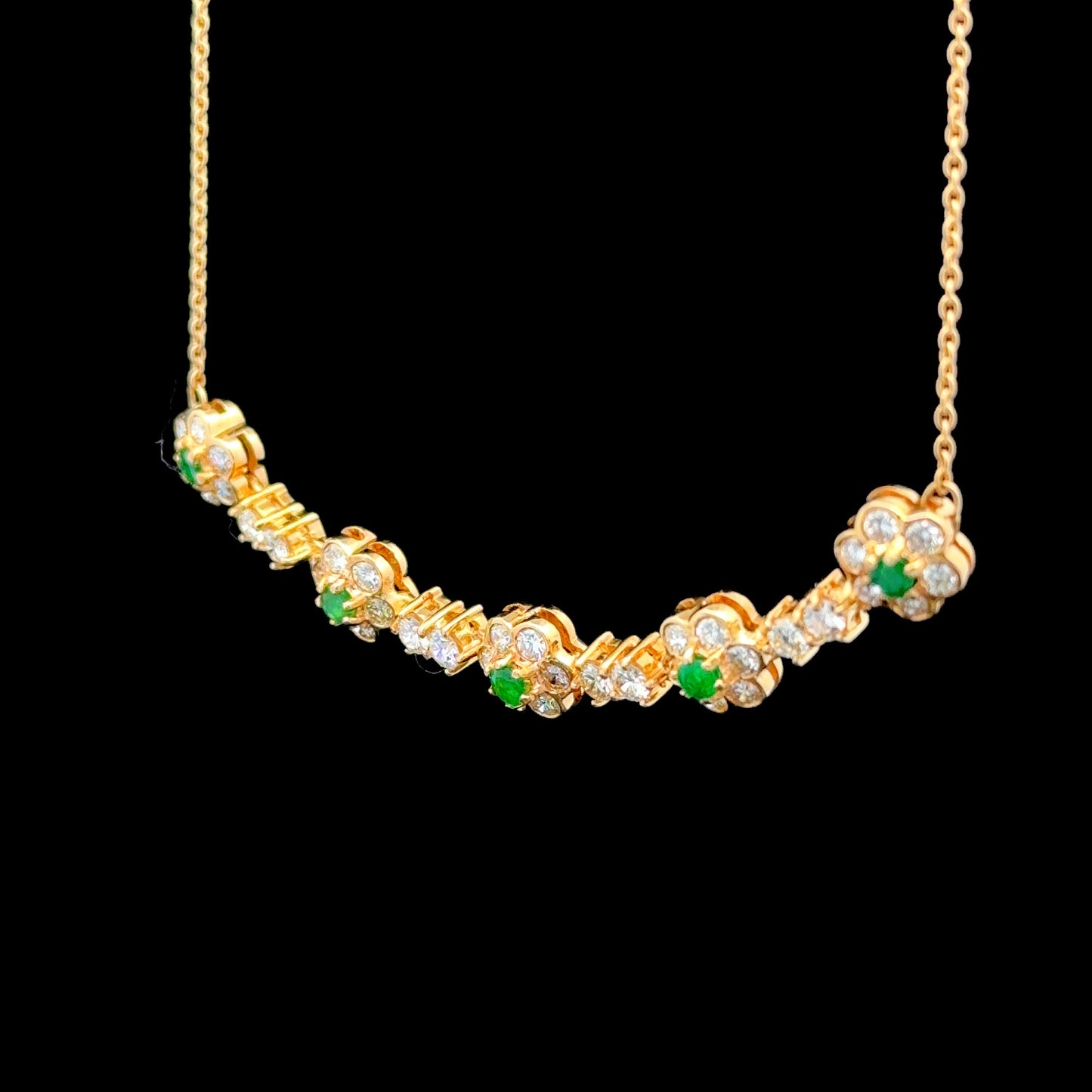 18k Yellow Gold Diamond & Emerald Necklace Appx 1.8cts Diamonds 0.5 cts Emeralds