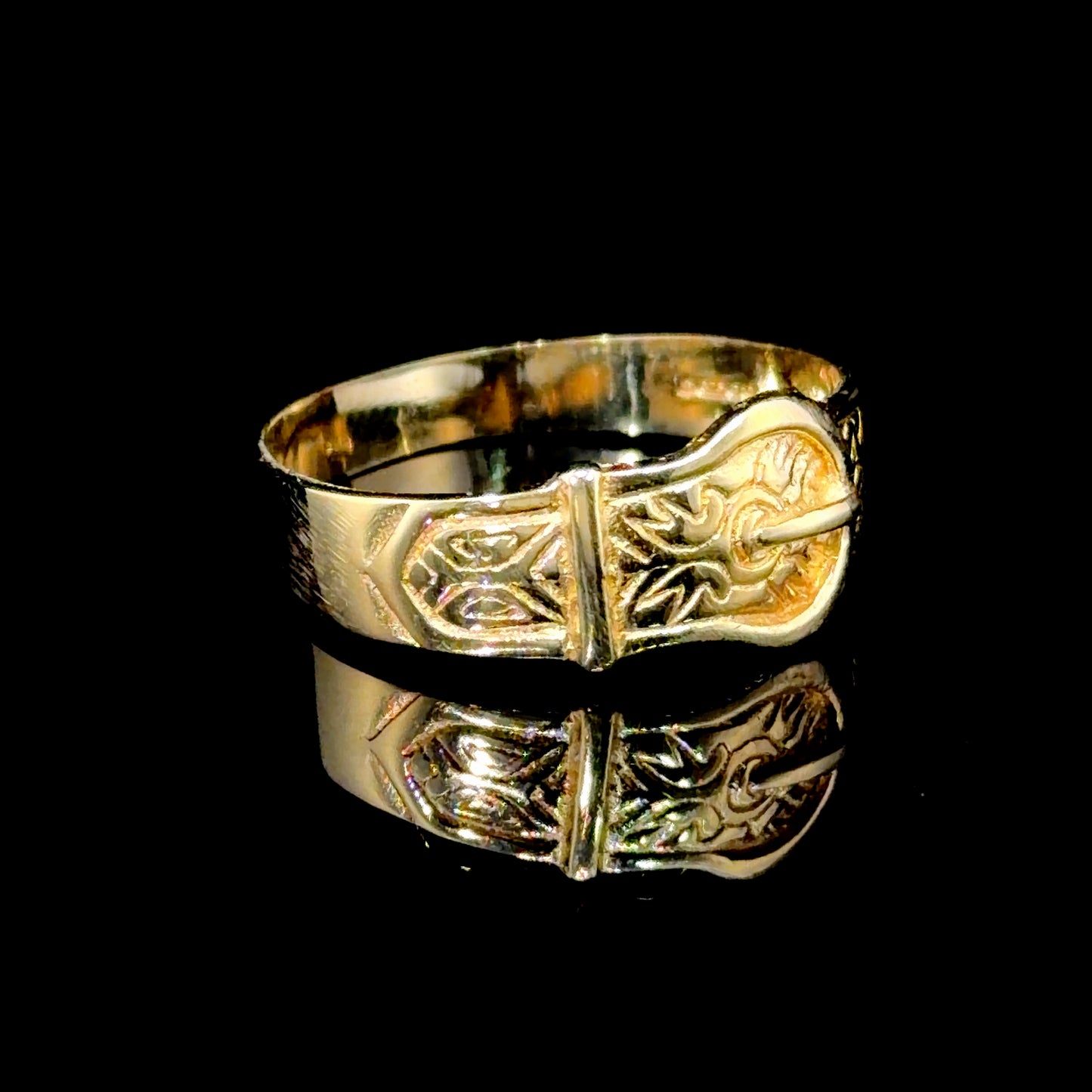 9k Yellow Gold Men’s Buckle Ring