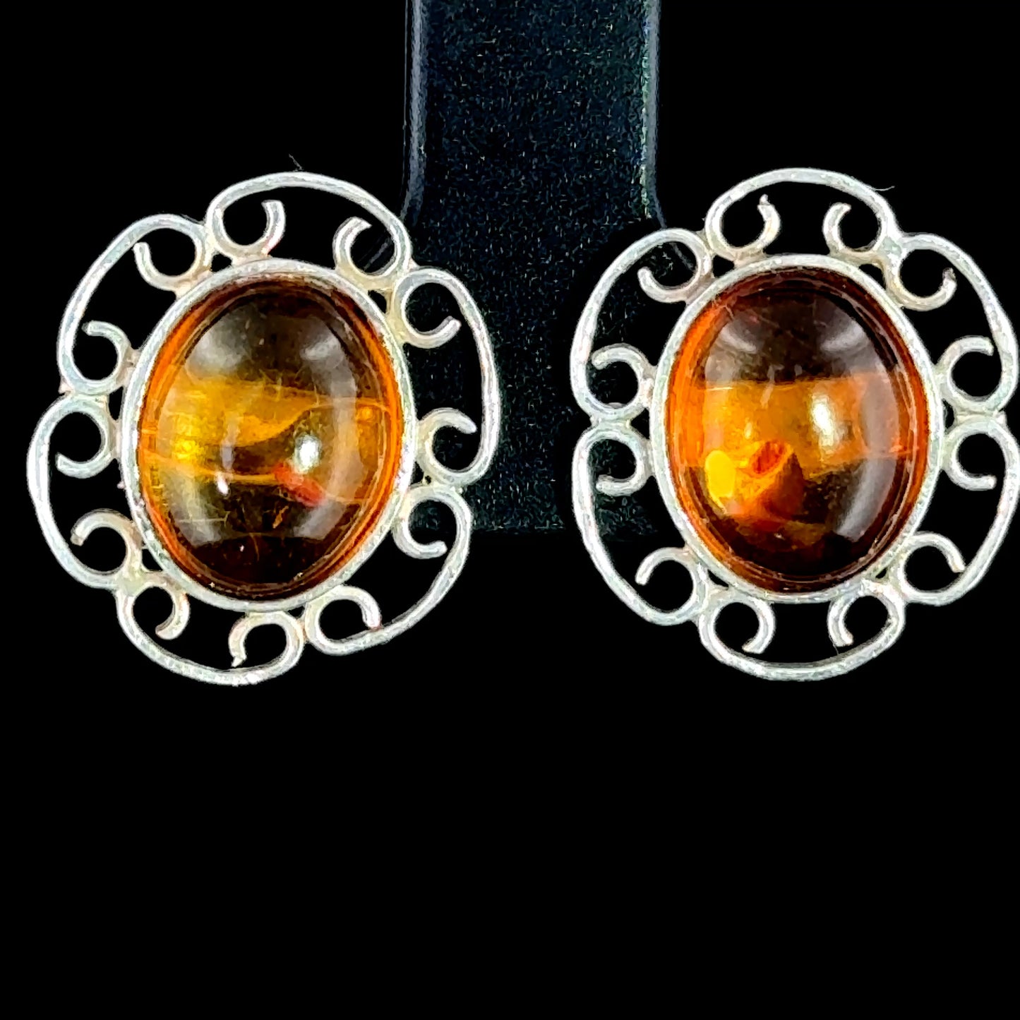 Lovely Silver & Amber Oval Filigree Stud Earrings