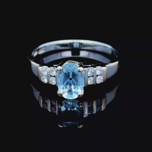 18K White Gold Aquamarine & Diamond Ring