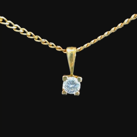 Pretty 18K Yellow Gold Diamond Pendant & 9K Chain APPX 0.15 CTS