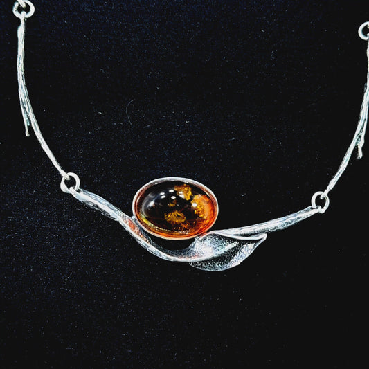 Silver Amber Vine Necklace