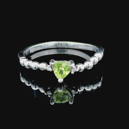 10k White Gold Peridot & Diamond Ring