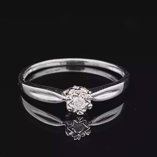 9K White Gold Diamond Ring