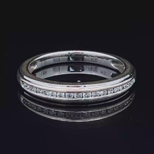 18K White Gold Fine Diamond Band APPX 0.25 CTS