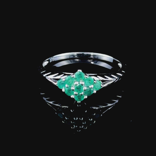 9K White Gold Emerald Cluster Ring