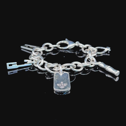 Lovely Gucci Logo Charm Bracelet 71/2” Long