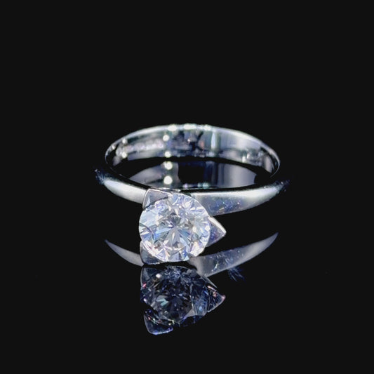 Fabulous 18k White Gold Diamond Solitaire 0.9cts IGI Certified VS2 I Colour