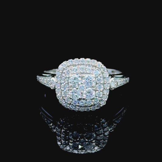 9K White Gold Diamond Cluster Ring